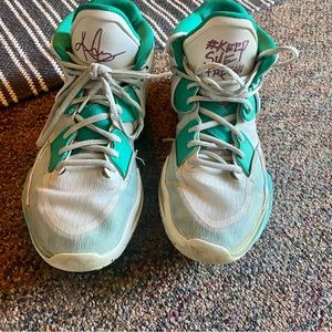 Nike Sue Bird x Kyrie Infinity EP 'Golden Tribute' DC9134-002